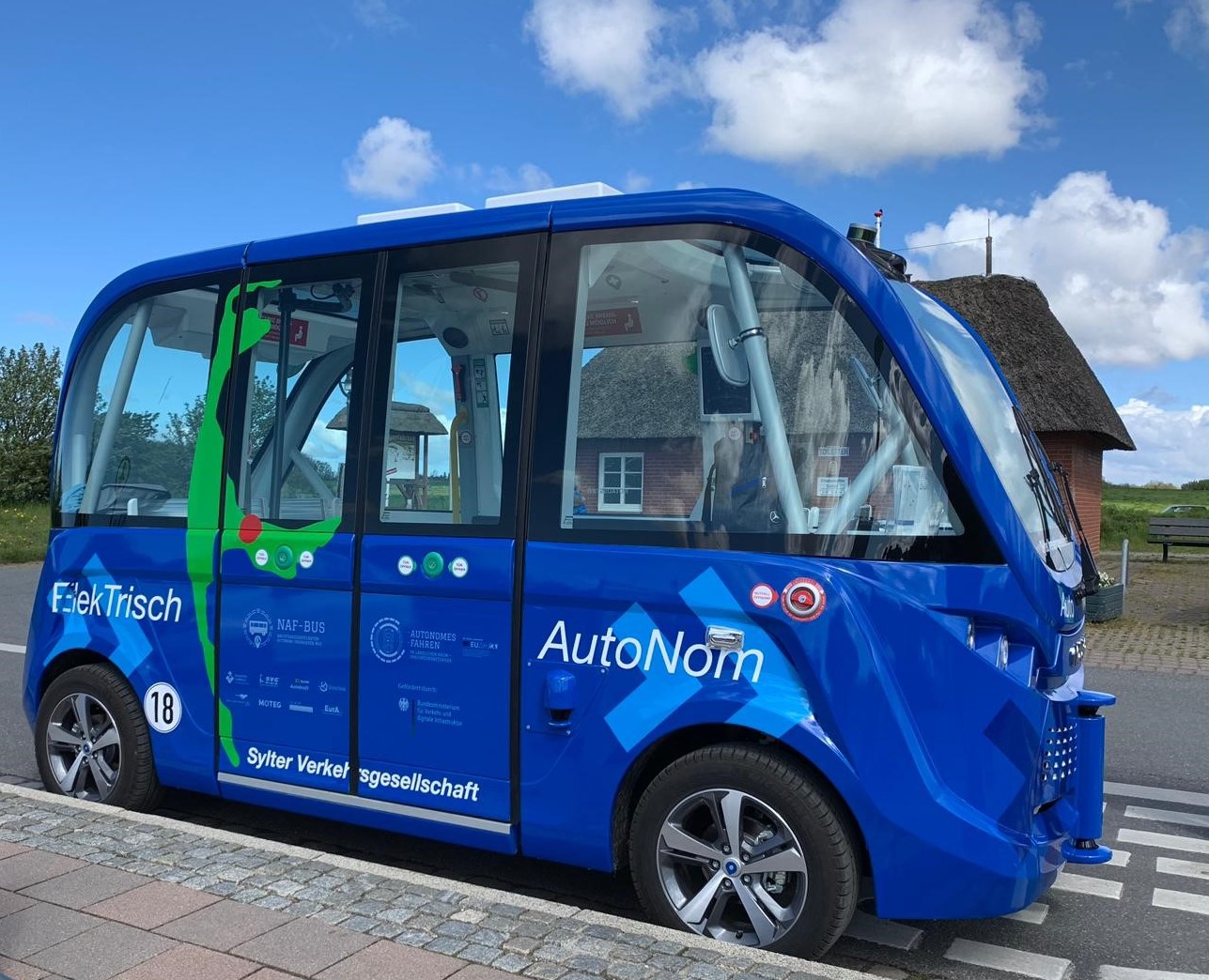 Development of public transport service with autonomous vehicles